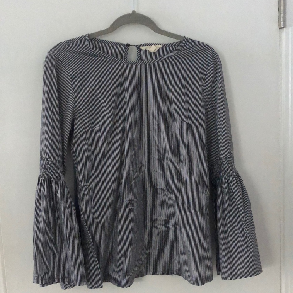 Beautiful blouse for sale!!